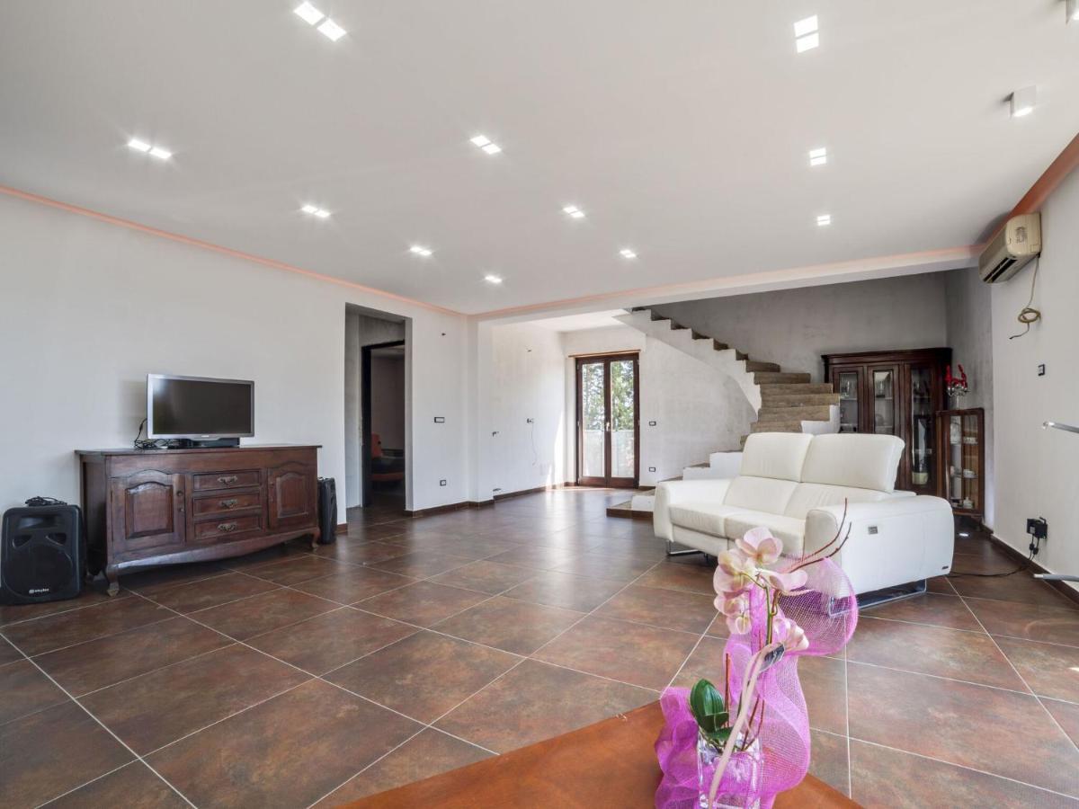 Belvilla By Oyo Modern Villa In Nissoria With Pool Esterno foto